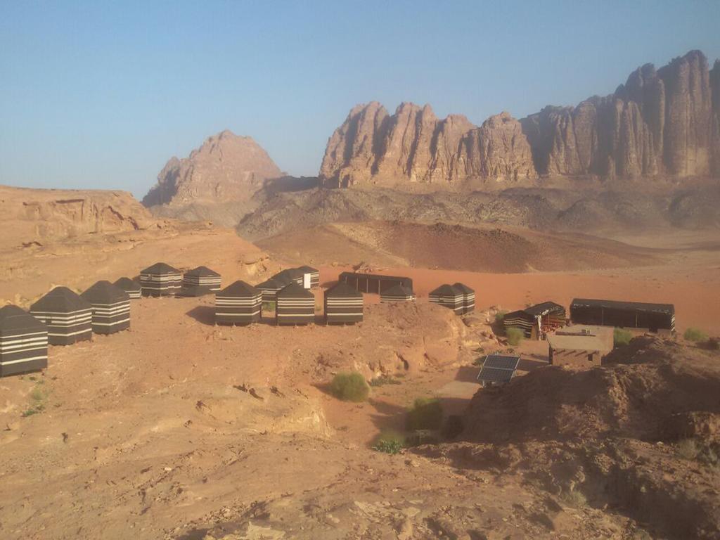 Wadi Rum Quiet Village Camp Esterno foto