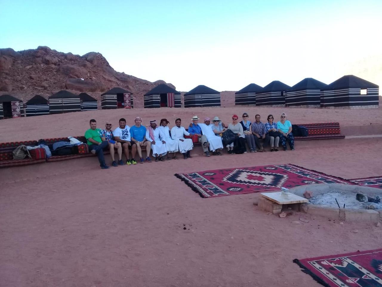 Wadi Rum Quiet Village Camp Esterno foto